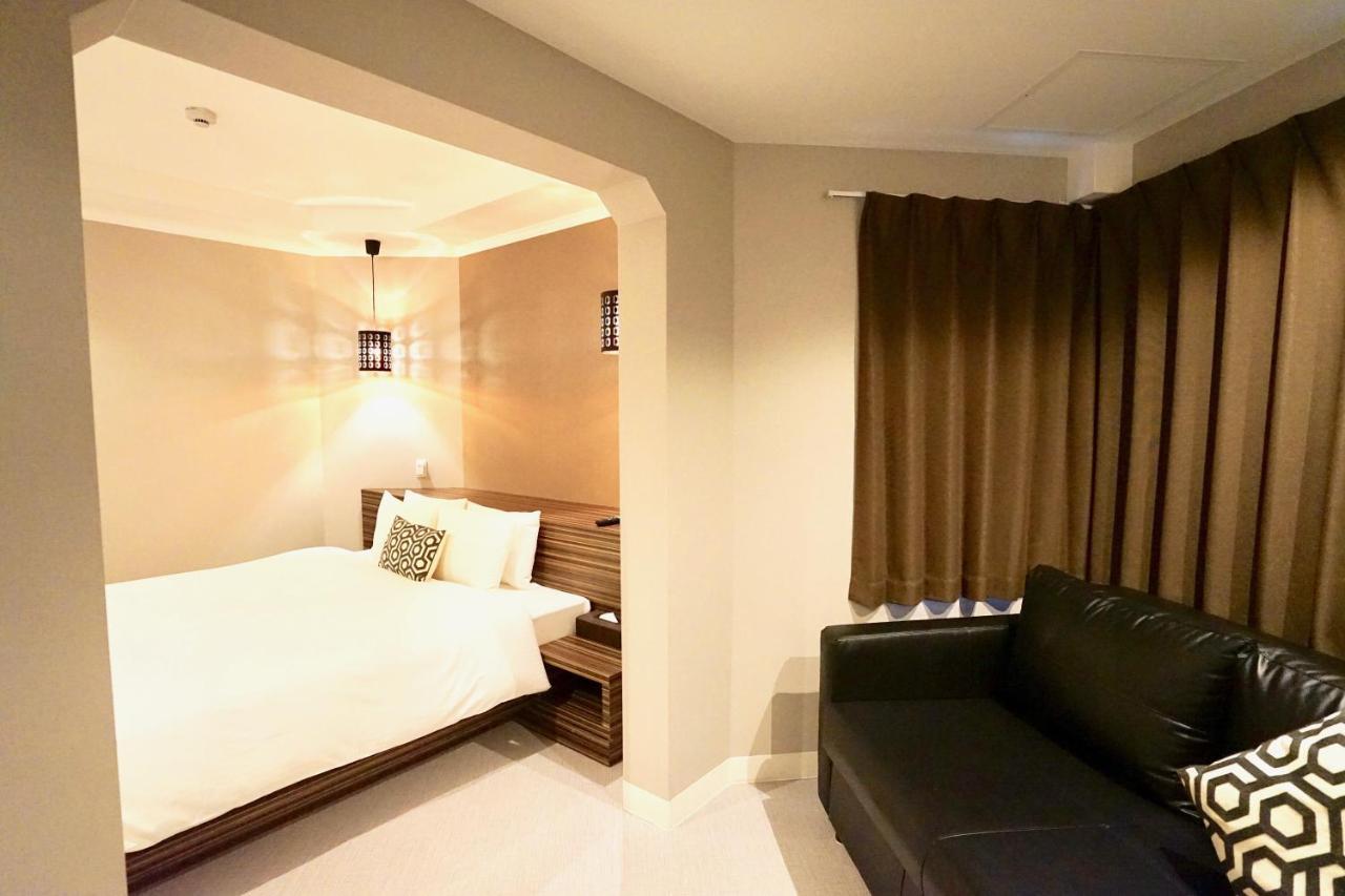Hotel 88 Shinsaibashi Osaka Buitenkant foto