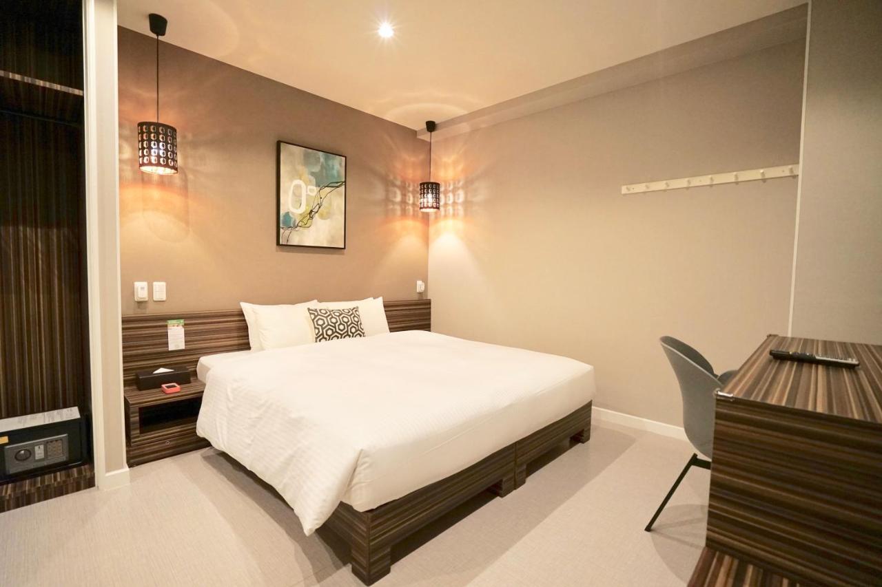 Hotel 88 Shinsaibashi Osaka Buitenkant foto