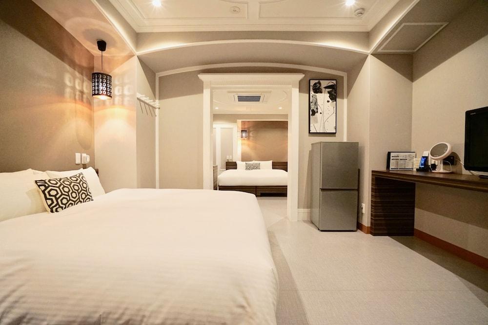 Hotel 88 Shinsaibashi Osaka Buitenkant foto