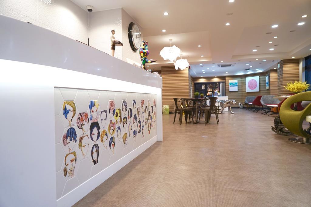 Hotel 88 Shinsaibashi Osaka Buitenkant foto
